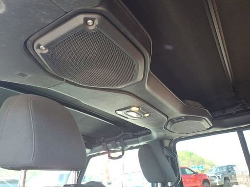 Used 2020 Jeep Wrangler Unlimited Sport S AWD/4WD image 31