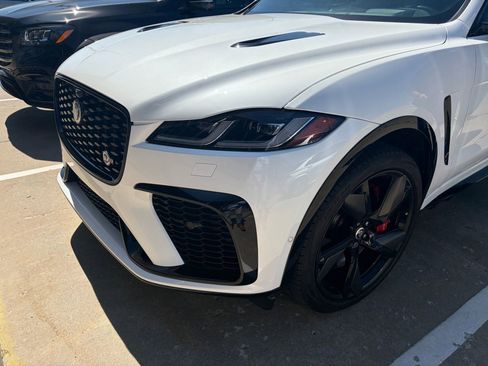 Used 2024 Jaguar F-PACE SVR image 1