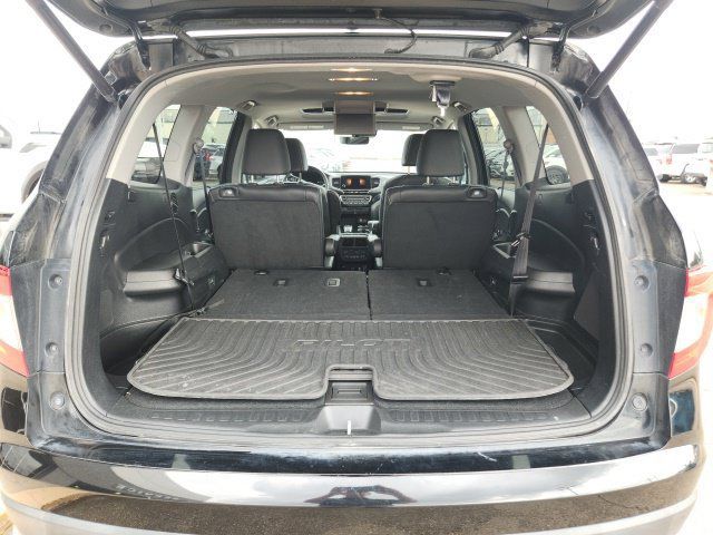 Used 2021 Honda Pilot Touring image 18