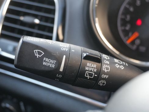 Used 2020 Jeep Grand Cherokee Overland AWD/4WD image 48