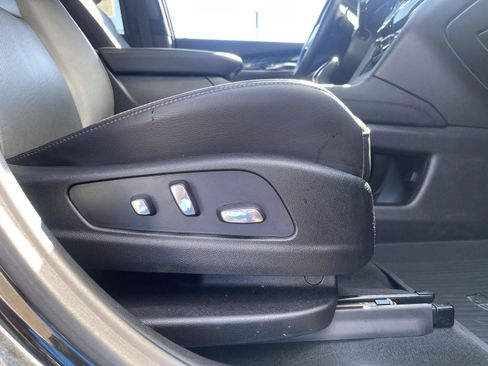 Used 2024 Cadillac XT6 Premium Luxury w/ LPO, Floor Liner Package AWD/4WD image 40