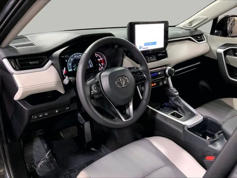 Used 2025 Toyota RAV4 XLE Premium w/ Weather Package AWD/4WD image 17