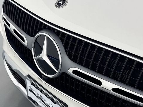 New 2026 Mercedes-Benz GLC 300 4MATIC image 12