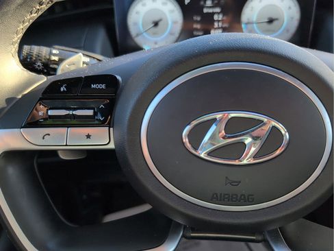 Used 2023 Hyundai Santa Cruz SEL Premium image 10