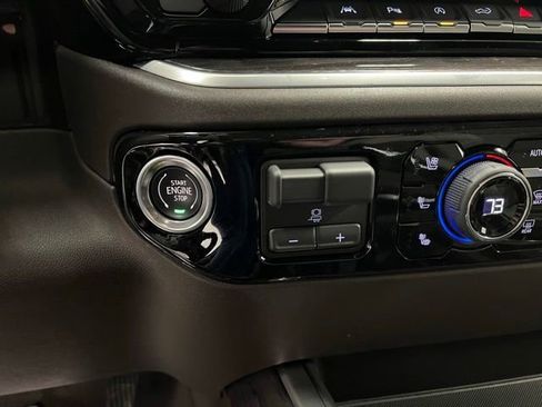 New 2026 Chevrolet Silverado 1500 LTZ w/ LTZ Premium Package AWD/4WD image 12