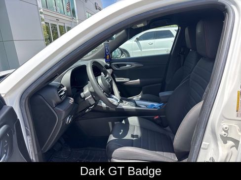 Used 2023 Dodge Hornet GT w/ GT Blacktop Package AWD/4WD image 9