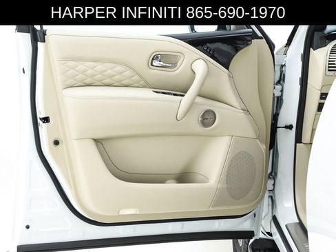 Used 2024 INFINITI QX80 Sensory image 19