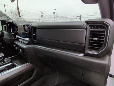 Used 2022 Chevrolet Silverado 1500 LTZ image 31