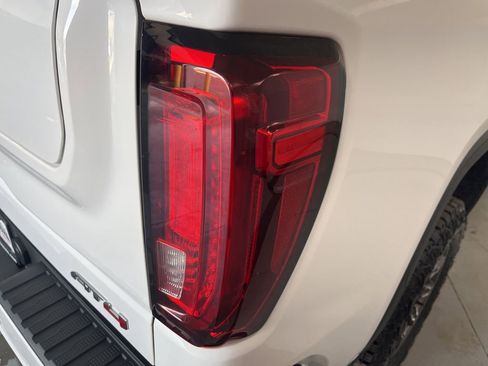 Used 2025 GMC Sierra 1500 AT4 AWD/4WD image 48