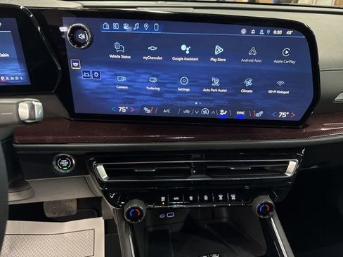 New 2026 Chevrolet Traverse Z71 w/ Enhanced Driving Package AWD/4WD image 14