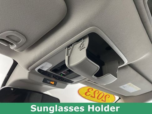 Used 2023 Honda Accord EX image 36