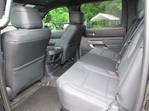 Used 2025 Toyota Tundra SR5 w/ SR5 Premium Package AWD/4WD image 18