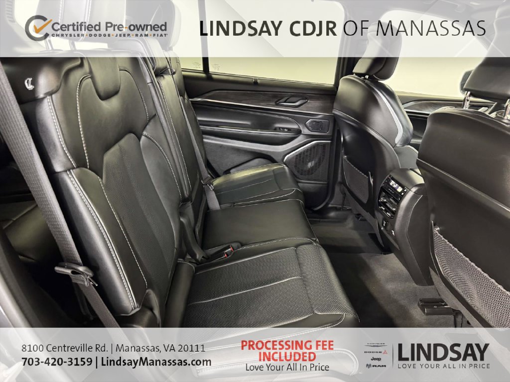 Used 2025 Jeep Grand Cherokee L Overland w/ Advanced Protech Group III AWD/4WD image 16