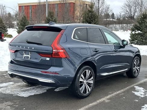 Used 2023 Volvo XC60 T8 Ultimate w/ Climate Package image 35