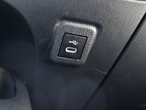 Used 2024 Toyota Corolla LE image 23