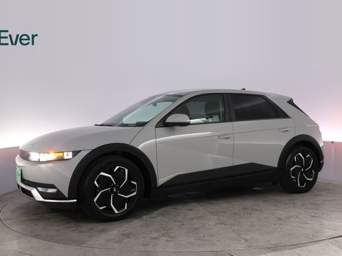 Used 2024 Hyundai Ioniq 5 SEL RWD image 18