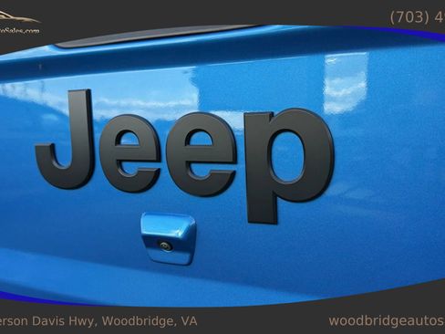 Used 2020 Jeep Gladiator Sport w/ Quick Order Package 24S image 9