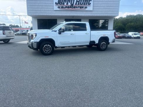 Used 2026 GMC Sierra 2500 SLT w/ SLT Convenience Package AWD/4WD image 1