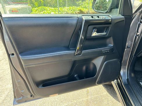 Used 2020 Toyota 4Runner Nightshade AWD/4WD image 13