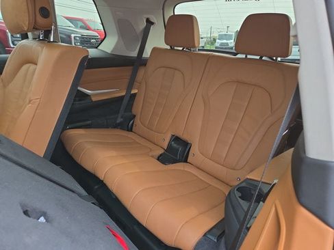 Used 2019 BMW X7 xDrive40i w/ Premium Package AWD/4WD image 13