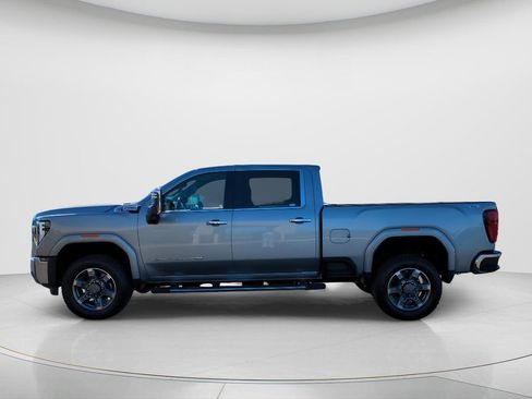 Used 2025 GMC Sierra 3500 SLT w/ SLT Premium Package image 7