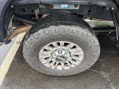 Used 2021 Ford F250 XLT w/ XLT Premium Package image 9