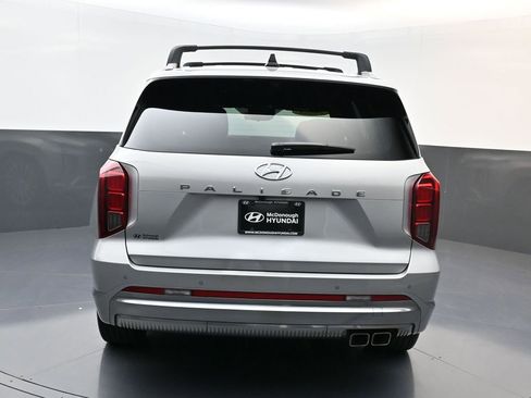 Used 2023 Hyundai Palisade Calligraphy image 4