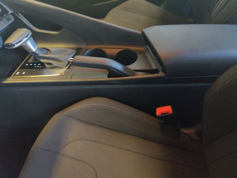 Used 2025 Hyundai Elantra Sport FWD image 26