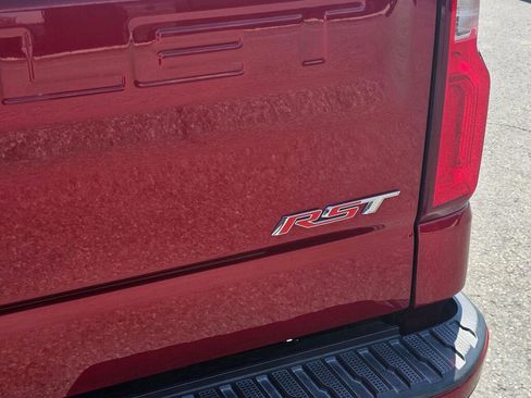 Used 2021 Chevrolet Silverado 1500 RST w/ Convenience Package II AWD/4WD image 17