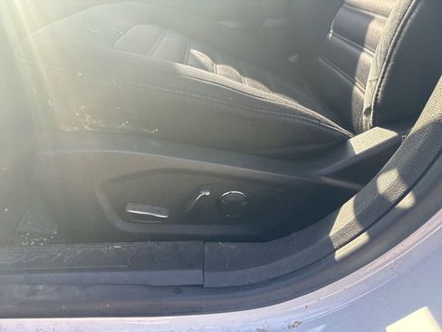Used 2014 Ford Fusion SE FWD image 8