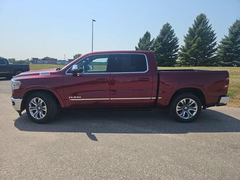 Used 2023 RAM 1500 Limited AWD/4WD image 2