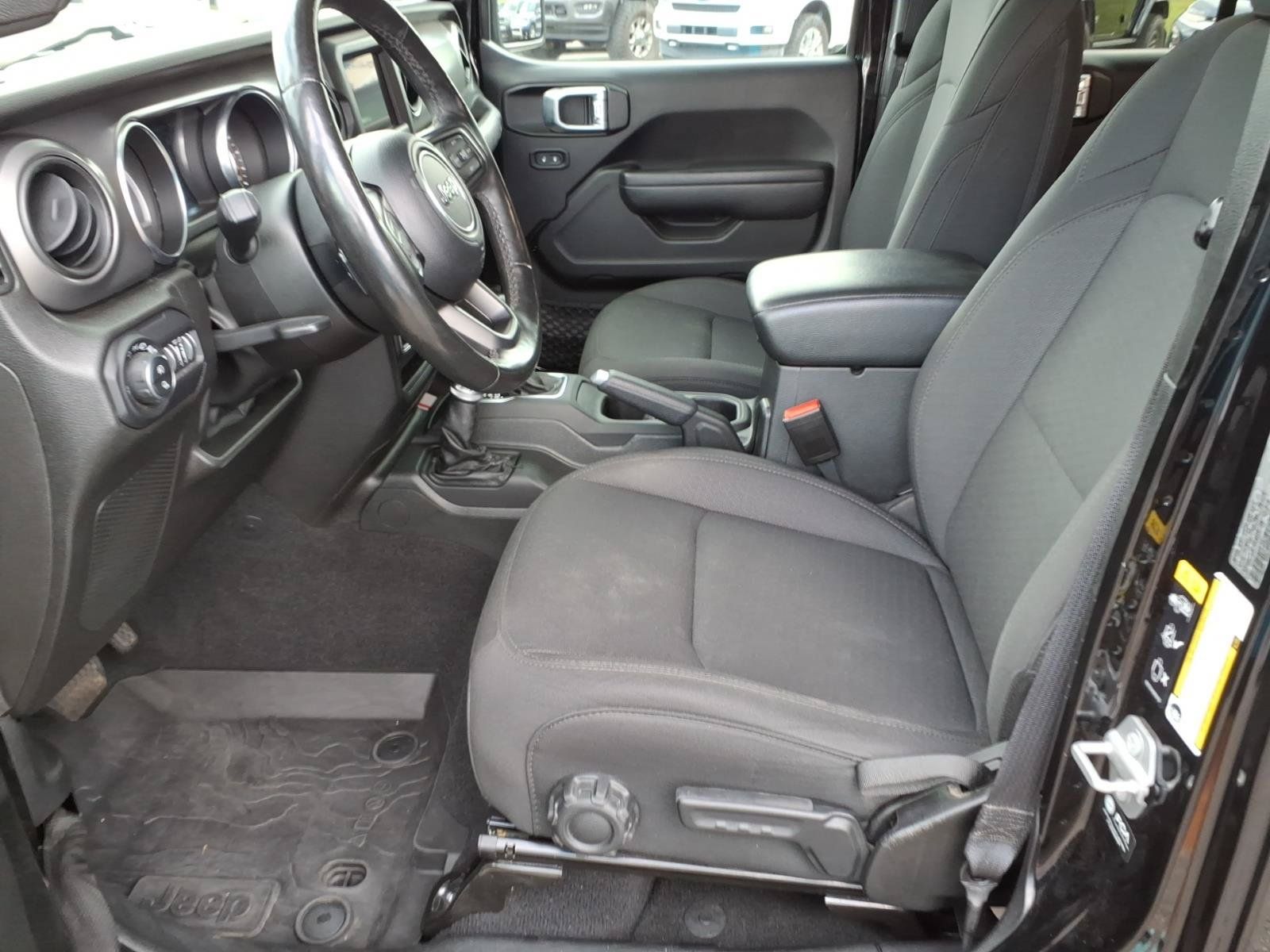 Used 2022 Jeep Gladiator Sport AWD/4WD image 13
