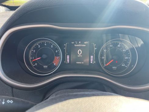 Used 2015 Jeep Cherokee Latitude w/ Cold Weather Group AWD/4WD image 4