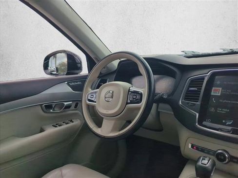 Used 2021 Volvo XC90 T5 Momentum w/ Protection Package Premier image 26