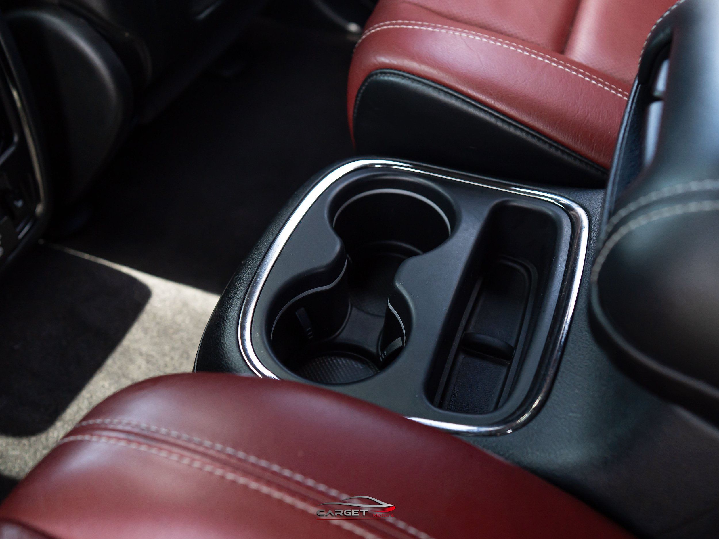 Used 2018 Dodge Durango SRT w/ Technology Group AWD/4WD image 23