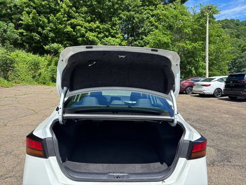 Used 2025 Nissan Altima 2.5 SV FWD image 27