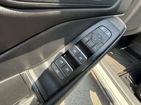Used 2024 Nissan Rogue SL w/ SL Premium Package FWD image 19