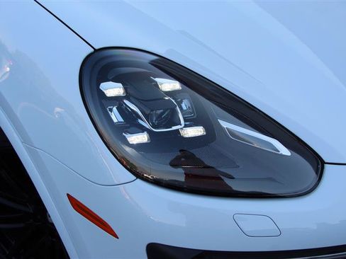 Used 2018 Porsche Cayenne GTS AWD/4WD image 43
