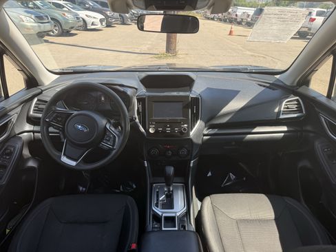 Used 2020 Subaru Forester AWD/4WD image 9
