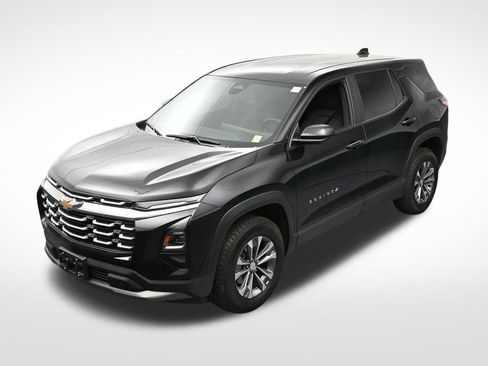 Used 2026 Chevrolet Equinox LT AWD/4WD image 16