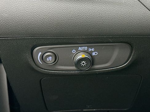 Used 2025 Buick Encore GX Preferred image 17