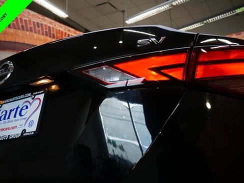 Certified 2022 Nissan Sentra SV FWD image 34