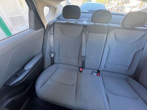 Used 2025 Kia K4 LXS image 39