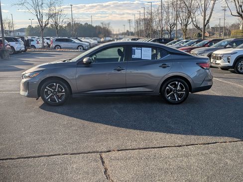 Used 2024 Nissan Sentra SV image 6