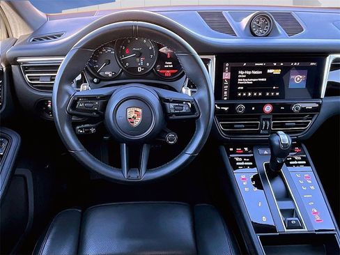 Used 2024 Porsche Macan Turbo image 13