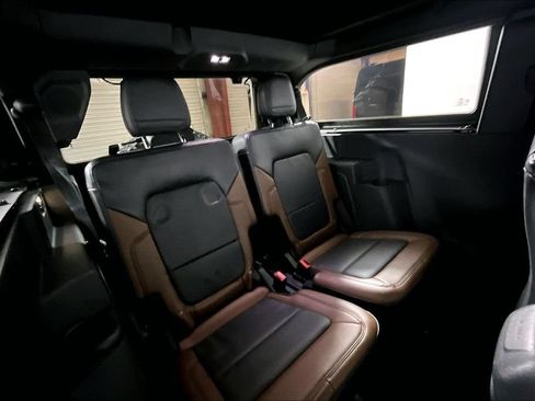 Certified 2022 Ford Bronco Outer Banks w/ Sasquatch Package AWD/4WD image 22