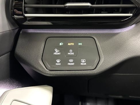 Used 2023 Volkswagen ID.4 Pro S Plus image 26