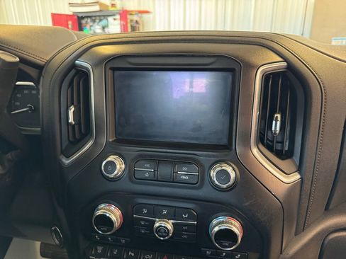 Used 2020 GMC Sierra 3500 AT4 w/ AT4 Premium Package image 20