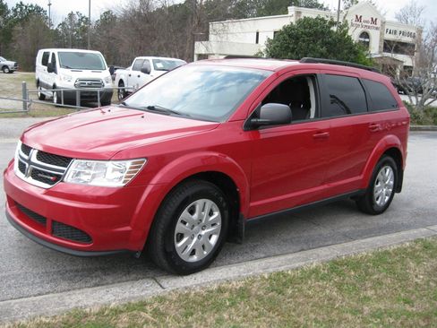 Used 2016 Dodge Journey SE w/ Flexible Seating Group image 3