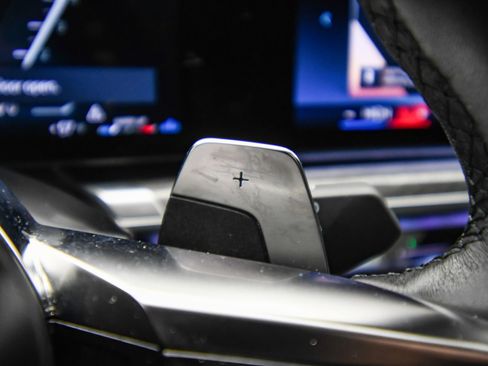 Used 2024 BMW 760i xDrive 760i xDrive image 36